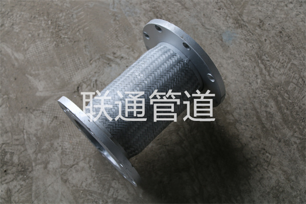 煤气管道久久夜色撩人精品国产小说