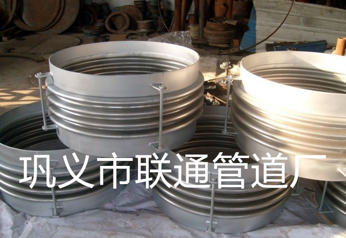 蒸汽波纹久久夜色撩人精品国产小说图片